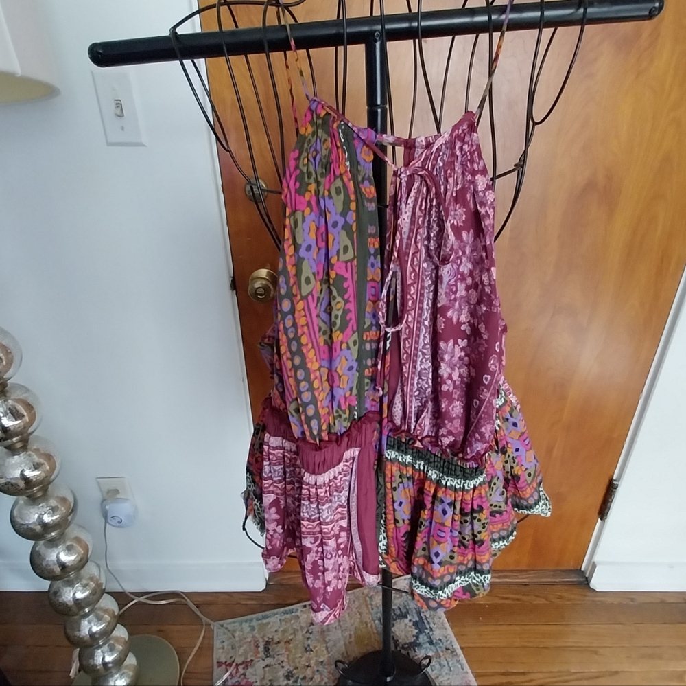 Mossimo Supply Co. Multicolor Floral Paisley Tank with Bright Accents